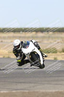 media/Oct-13-2025-Lets Ride (Mon) [[1a1cd08581]]/B Group/1020am (Sweeper)/